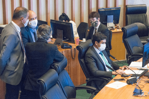 CPI DA PANDEMIA | Colégio de líderes se reúne nesta quarta (09) para decidir sobre criação da comissão na CLDF