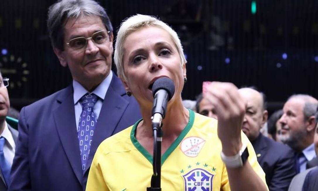 NÃO DEU, PAPAI | PTB anuncia retirada de candidatura de Cristiane Brasil dias após sua prisão