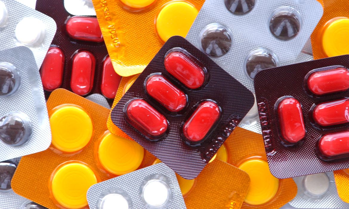 APÓS DECISÃO DO STJ | Ministério da Saúde repassa dinheiro para família de Kyara Lis adquirir o remédio mais caro do mundo