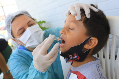 CAMPANHA CONTRA POLIOMIELITE | Quase 15 mil crianças foram vacinadas no Dia D