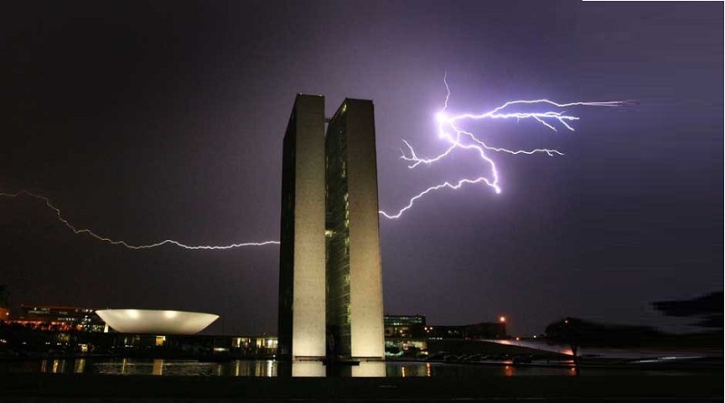 FIQUE ATENTO | DF e outras capitais podem ter temporais a partir desta segunda (19)