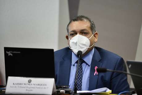 HABEMUS MINISTER | Bolsonaro nomeia Kassio Nunes Marques para o STF