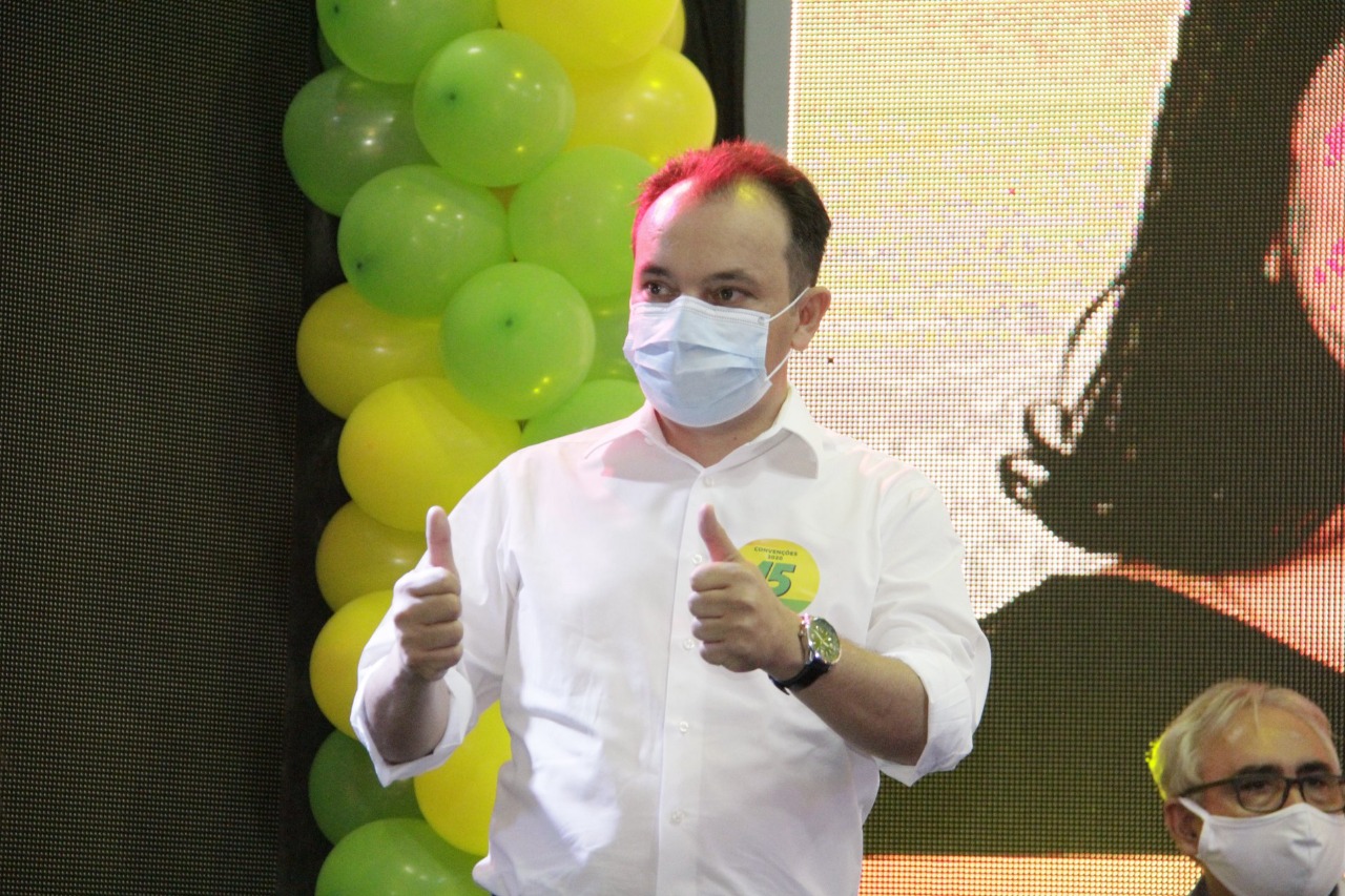 ELEIÇÕES 2020 – Pábio Mossoró lidera pesquisa e Lêda Borges tem a maior rejeição entre os eleitores de Valparaíso (GO)