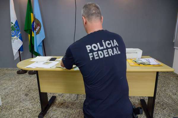 ASCENSÃO AO PODER PÚBLICO | PF investiga participação de milícias nas eleições do Rio