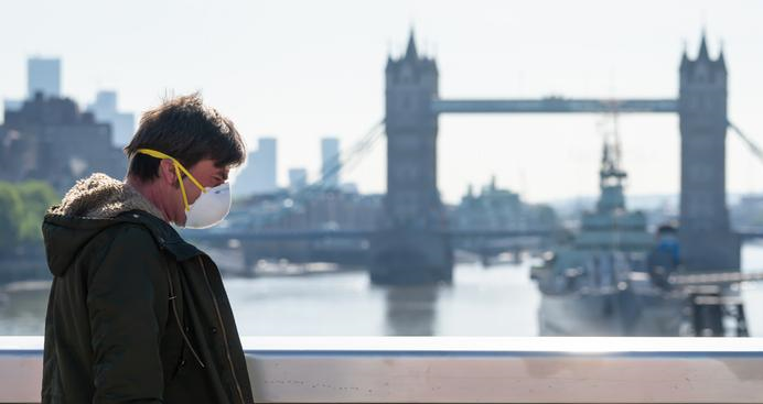 2ª ONDA DE COVID | Inglaterra anuncia lockdown após casos ultrapassarem 1 milhão