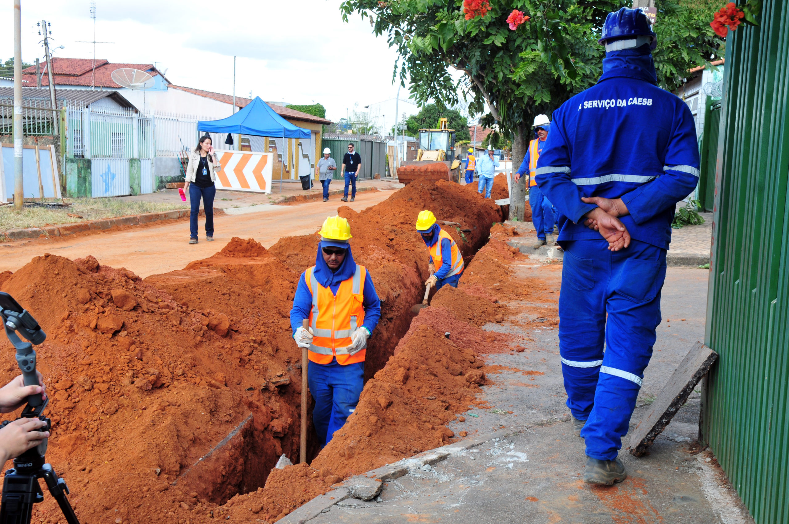 MAIS UMA ETAPA | Caesb realiza obras em Ceilândia que ficará sem água entre as 20h de quarta-feira (2) e 8h de quinta-feira (3)