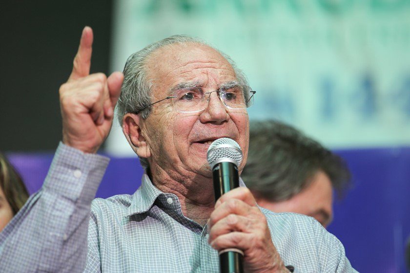 ADEUS AO DR. FREJAT | GDF decreta luto oficial por três dias e autoridades e políticos lamentam a perda de um grande líder