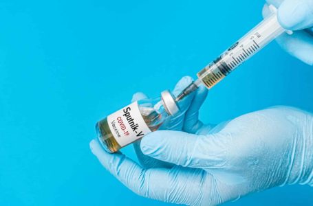 SPUTNIK V | Rússia começa vacinação em massa contra a Covid-19