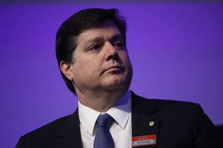 CONTRA CANDIDATO DO GOVERNO | Grupo de Rodrigo Maia lança Baleia Rossi, do MDB, para a presidência da Câmara