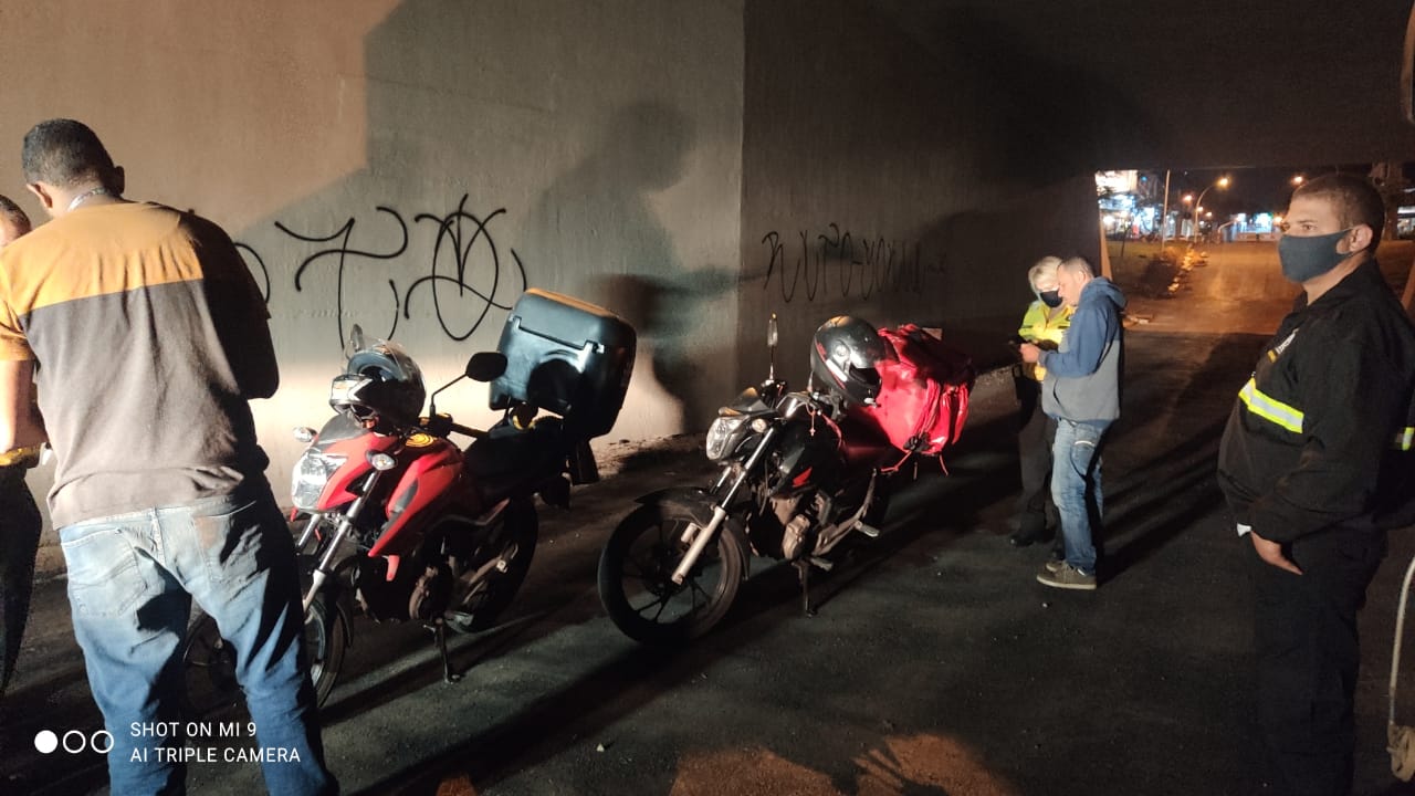 VIADUTOS INTERDITADOS | Motociclistas furam bloqueio e são flagrados pelo Detran-DF