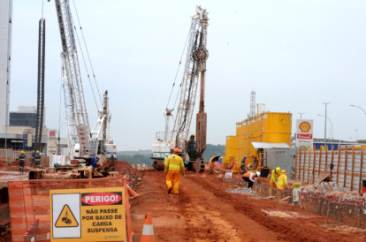 CENTENAS DE AÇÕES | Obras do GDF estão por toda parte