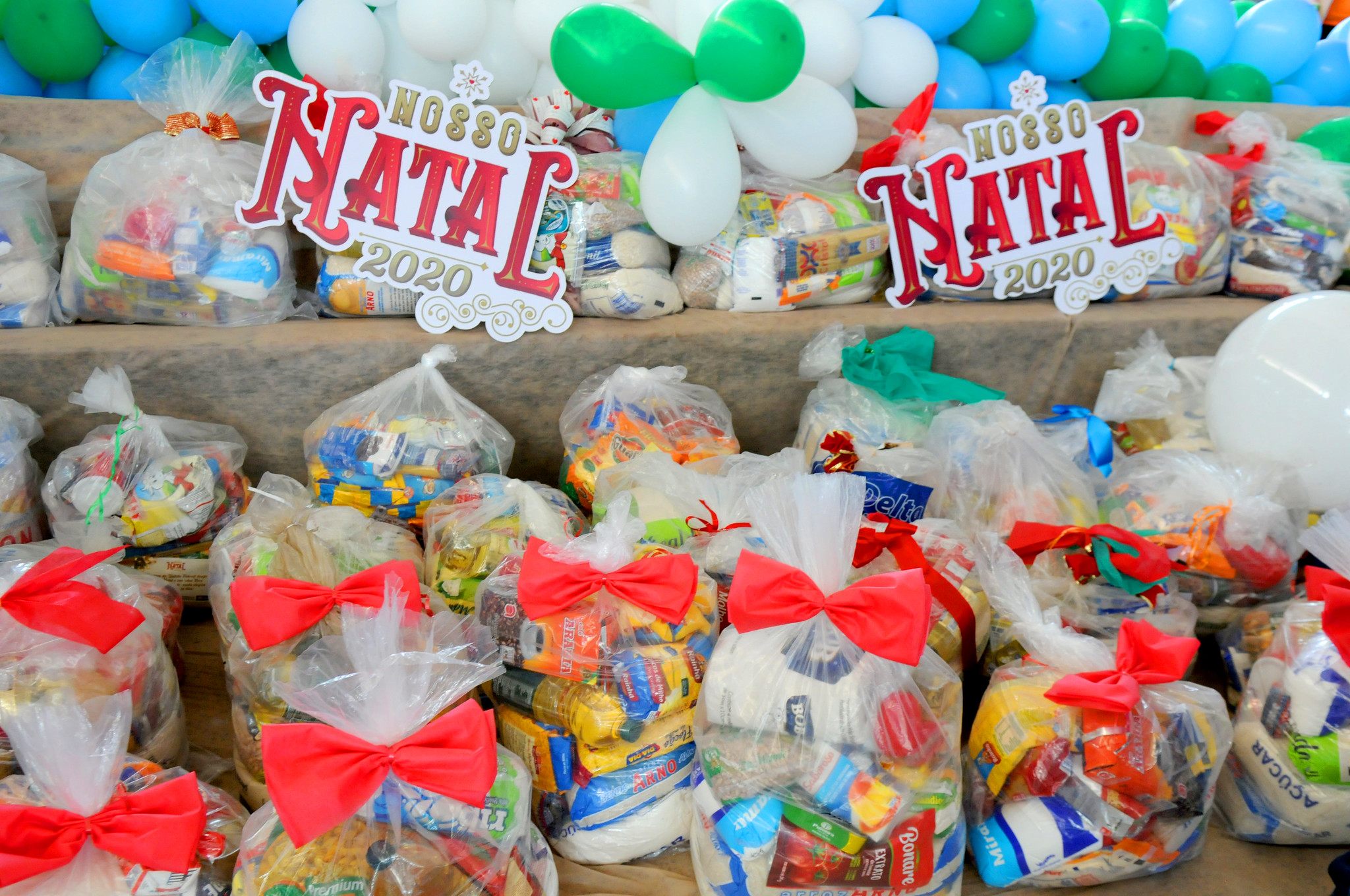 NOSSO NATAL 2020 | Campanha promovida pela primeira-dama do DF entrega cestas especiais para 13 mil famílias