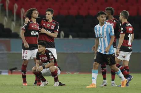 FICOU SÓ NO CHEIRO | Flamengo perde nos pênaltis para o Racing e da adeus à Libertadores