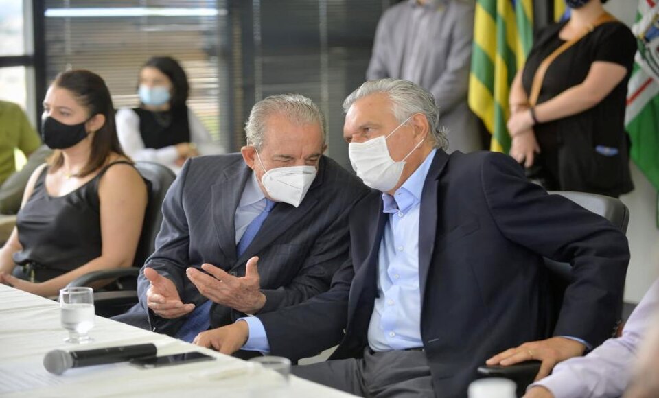 DESPEDIDA DE IRIS REZENDE | Caiado vai às lagrimas durante homenagem ao político goiano