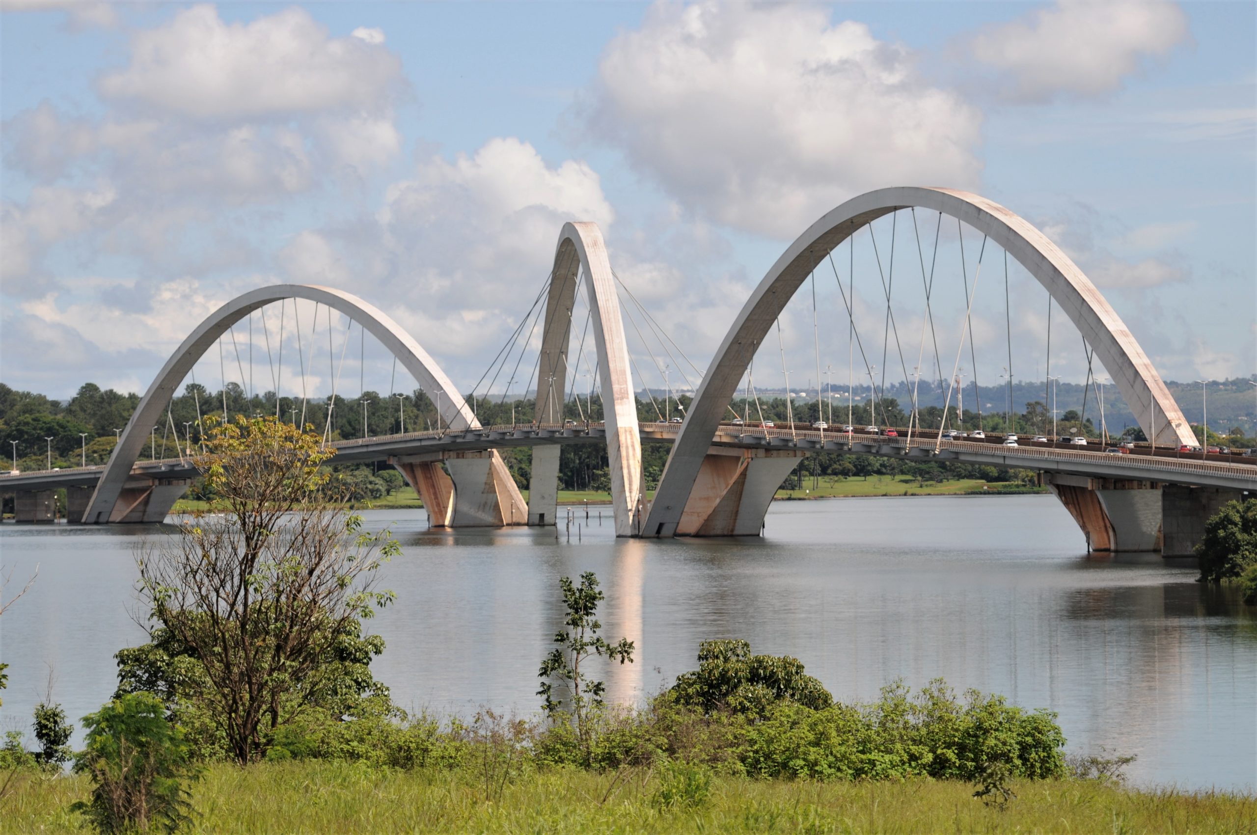 ATENÇÃO, MOTORISTAS | Ponte JK será interditada neste domingo (13) para evento esportivo