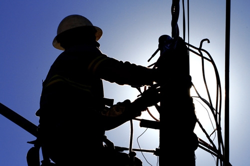 REPAROS NA REDE ELÉTRICA | Sudoeste e Ceilândia receberão serviços da CEB no domingo (13) e segunda (14)