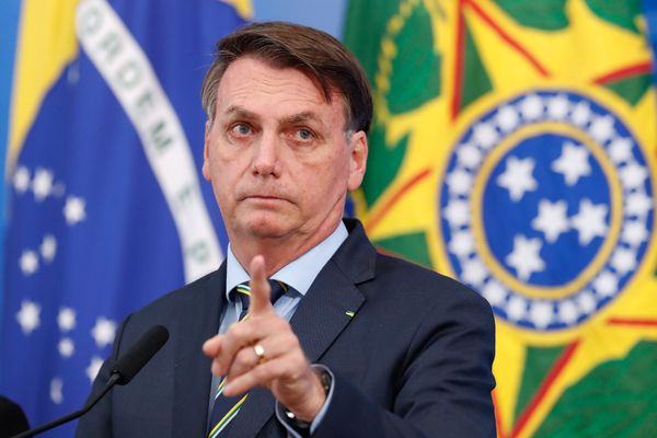 A PARTIR DE 1º JANEIRO | Salário mínimo será de R$ 1.100 diz Bolsonaro