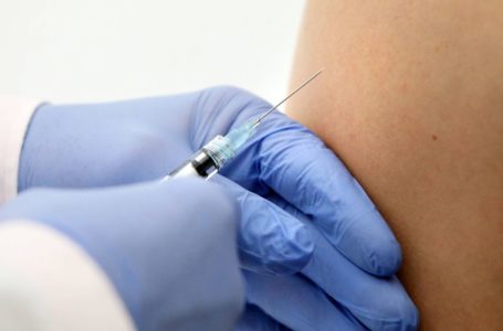 ANVISA AUTORIZOU COMPRAR | Fiocruz vai importar dois milhões de vacinas contra covid da Oxford/AstraZeneca