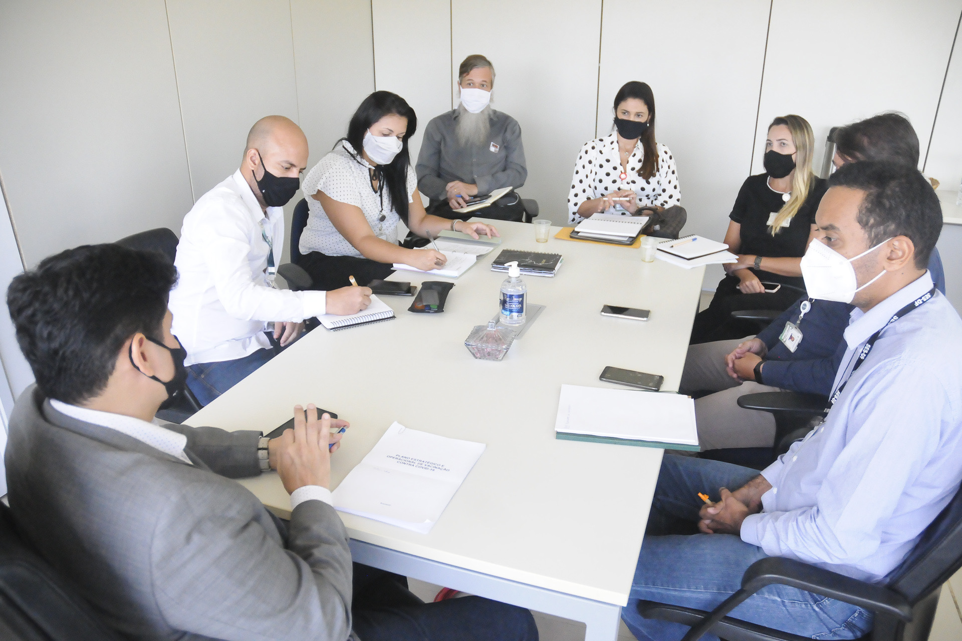 VACINAÇÃO NO DF | Governo Ibaneis cria comissão para definir plano de vacinação contra covid