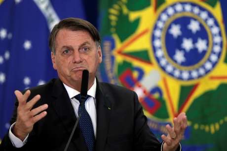 QUERENDO HOLOFOTES | PT entra com pedido de impeachment contra Bolsonaro