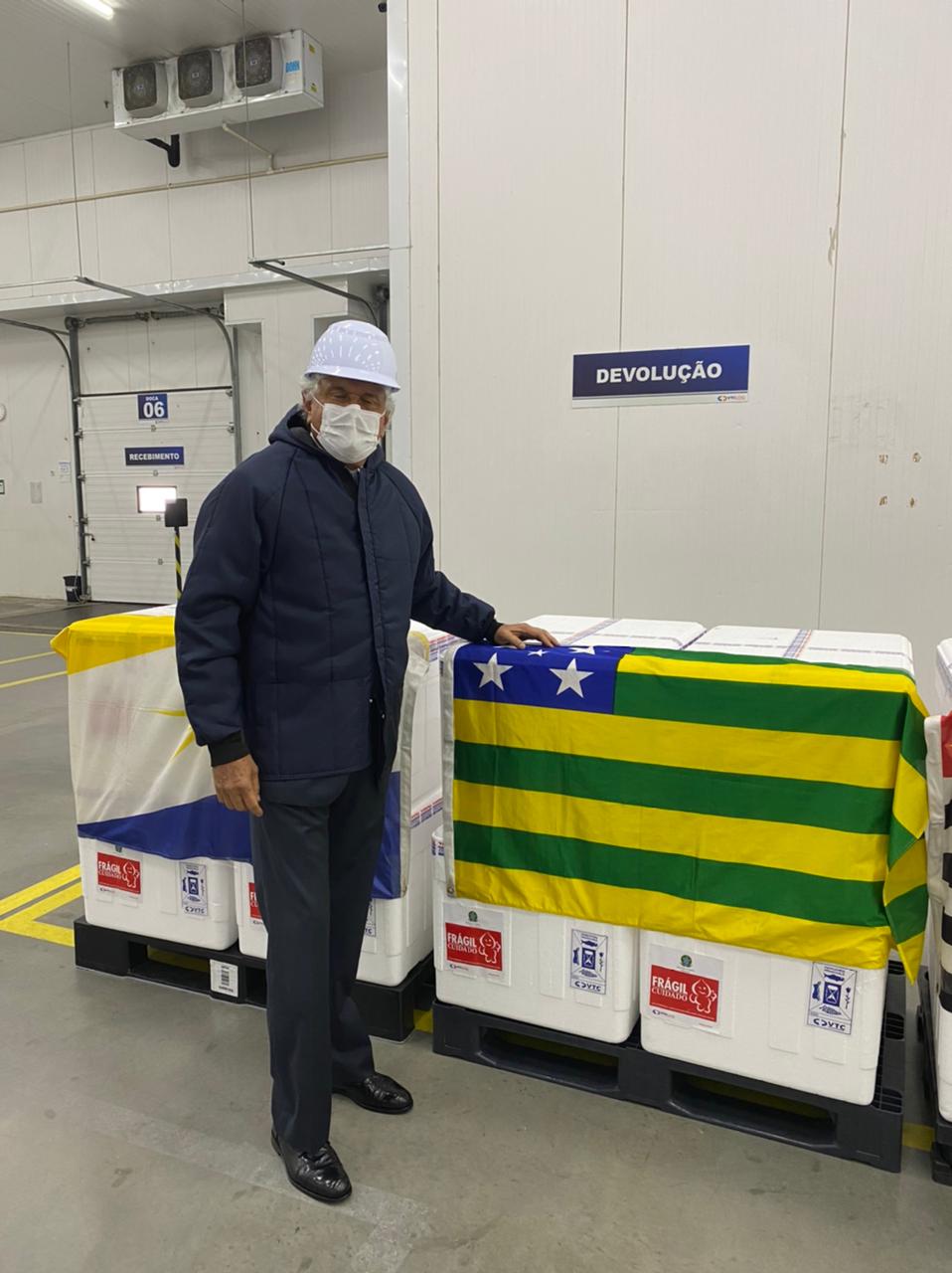 VACINAÇÃO EM GOIAS | Caiado anuncia que a população goiana começa a ser imunizada já nesta segunda (18)