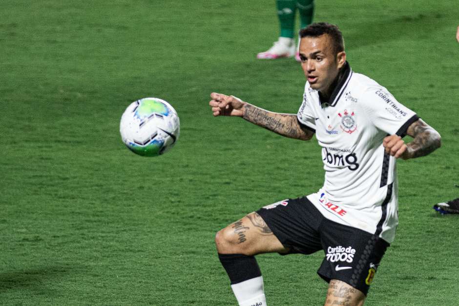 10 ATLETAS CONTAMINADOS | Corinthians anuncia surto de covid no elenco