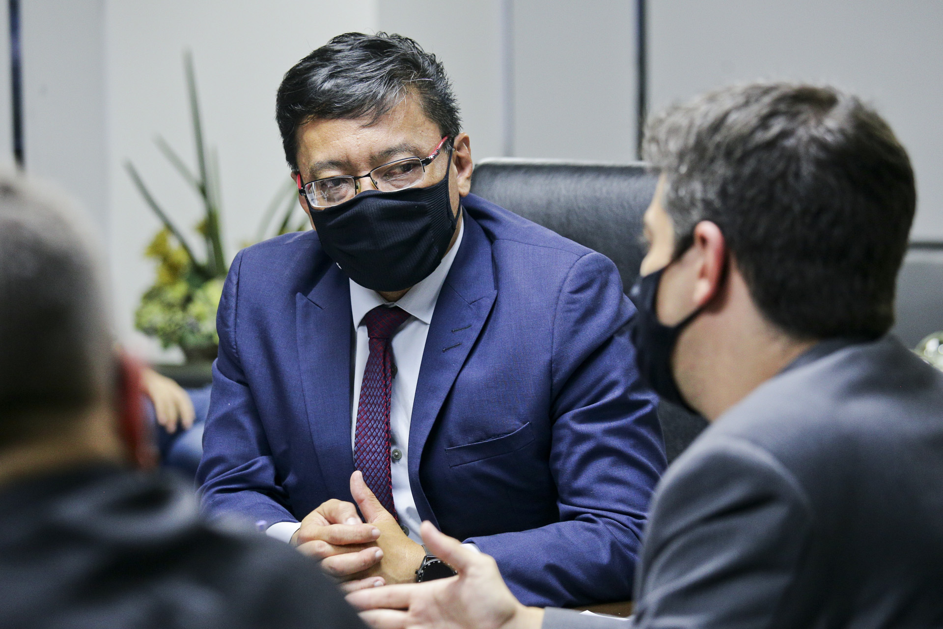 TRABALHO EM CONJUNTO | DF e Goiás planejam novo fluxo regulatório de pacientes