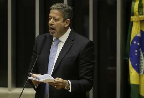 ANULOU DECISÃO DE MAIA | Arthur Lira adiou escolha da mesa diretora para esta terça (2)