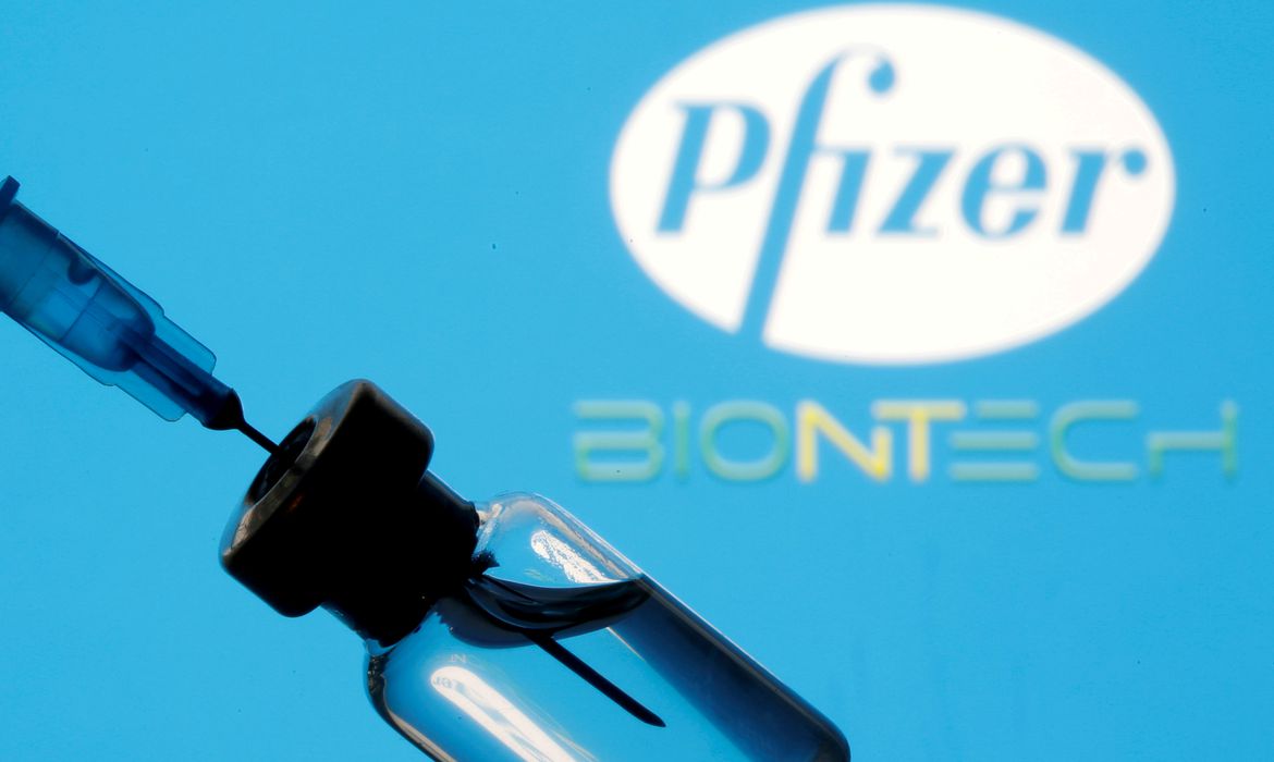 100% EFICAZ EM ADOLESCENTES | Os laboratórios Pfizer/BioNTech anunciam resultados positivos na faixa etária de 12 a 15 anos