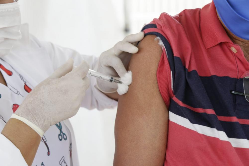 VALPARAÍSO DE GOIÁS | Aplicação da 1ª dose da vacina contra a Covid é interrompida