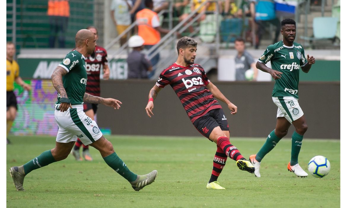 BRASILEIRÃO 2021 | CBF divulga tabela com Flamengo e Palmeiras se enfrentando na 1ª rodada