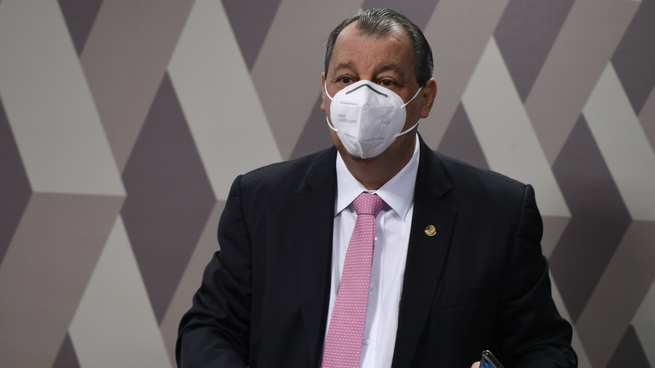 CPI DA COVID | Omar Aziz quer explicações do governo Bolsonaro sobre recusa da oferta de vacinas da Pfizer