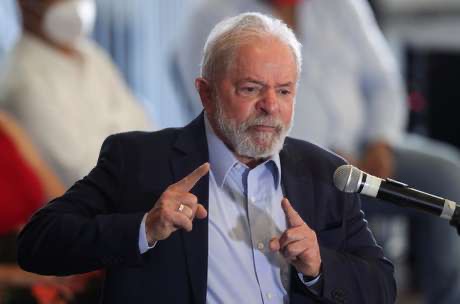 ELEIÇÕES 2022 | Lula diz que pode se aliar “ao centro” para voltar ao Planalto