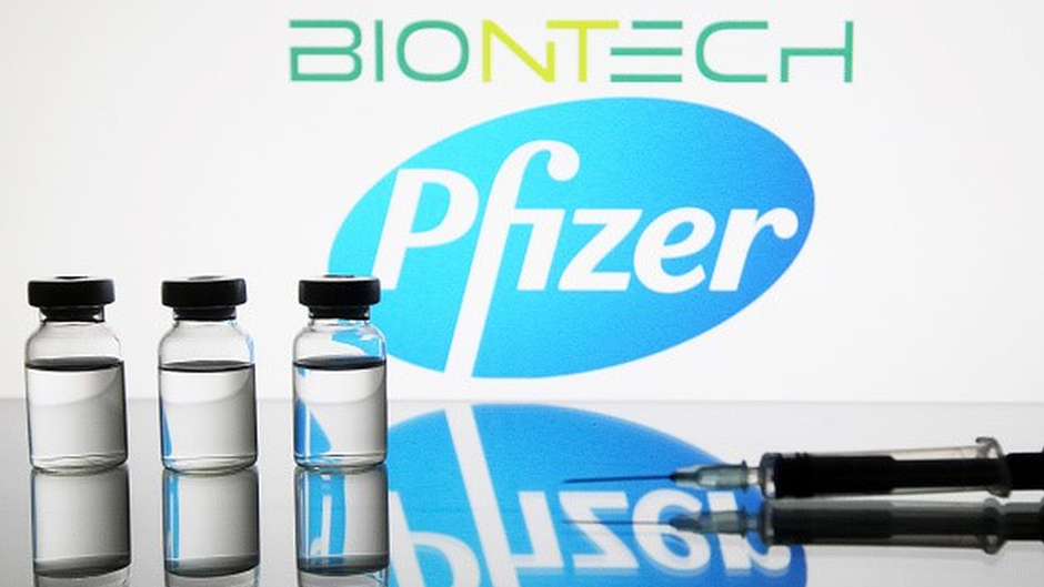 APÓS QUATRO MESES DE ATRASO | Brasil recebe o primeiro lote de vacinas da Pfizer