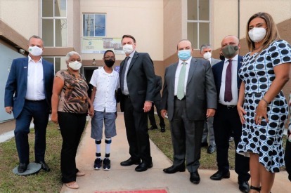 560 FAMÍLIAS CONTEMPLADAS | Ibaneis e Bolsonaro entregam moradias em São Sebastião