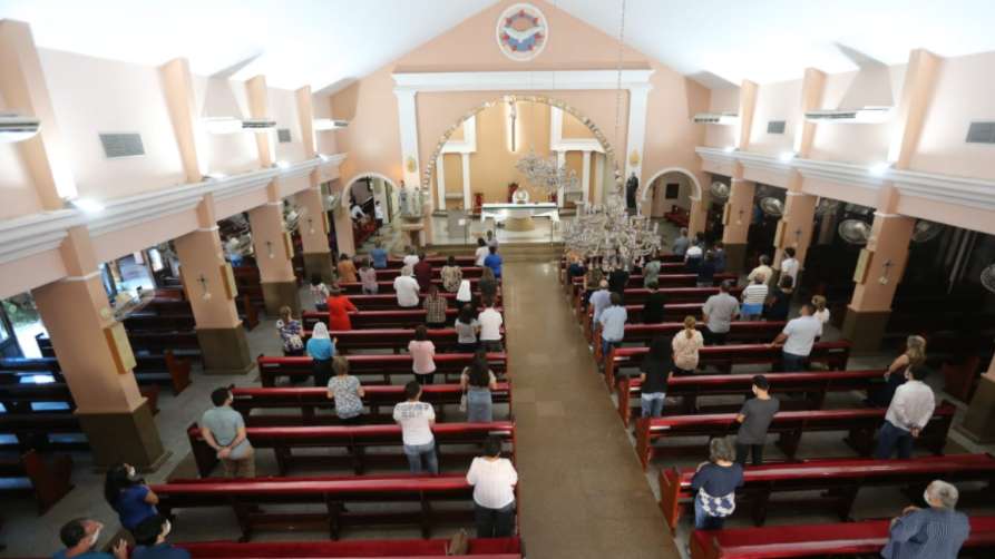 CELEBRAÇÕES PRESENCIAIS | Ministro do STF determina que o DF, estados e municípios liberem cerimônias religiosas