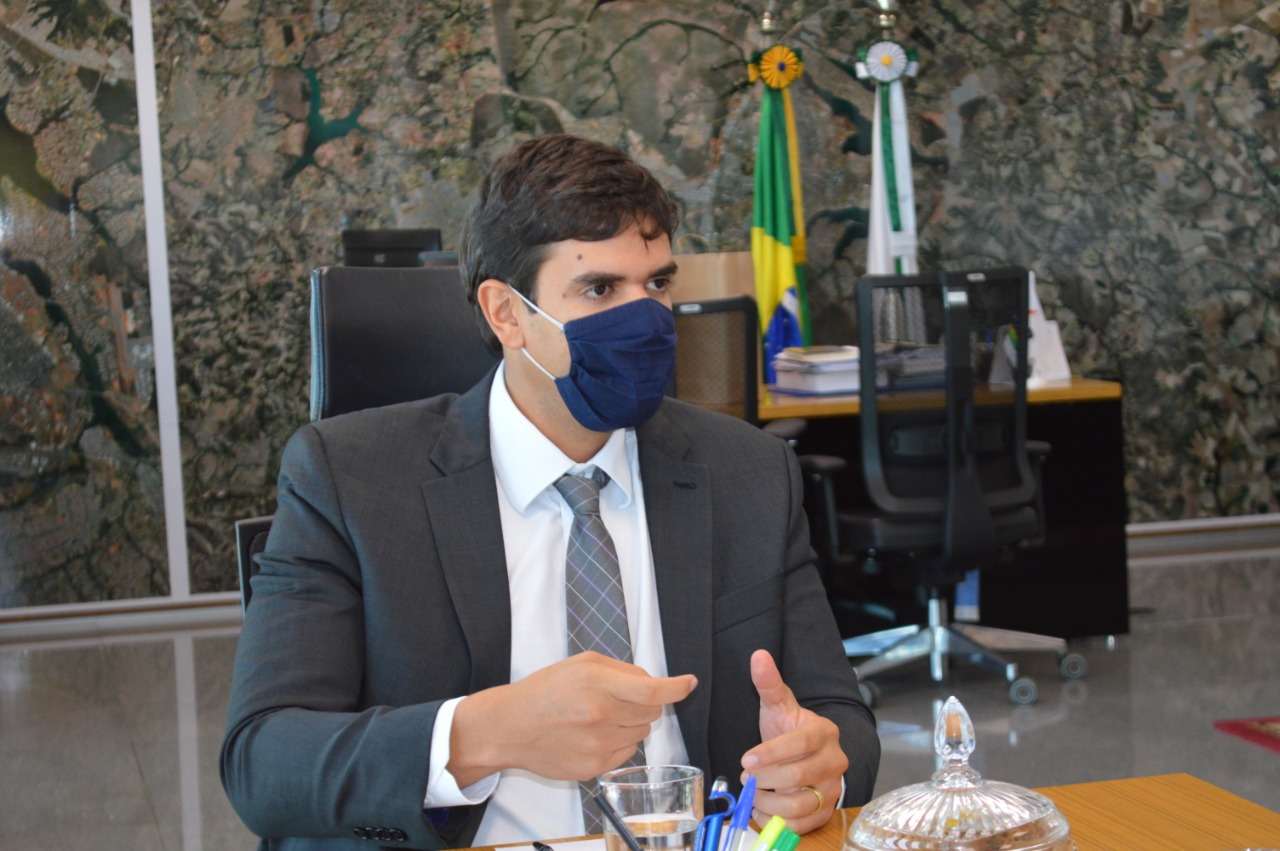 REGULARIZAÇÃO DE TEMPLOS | Ibaneis sanciona lei de Rafael Prudente que beneficia 5 mil instituições religiosas