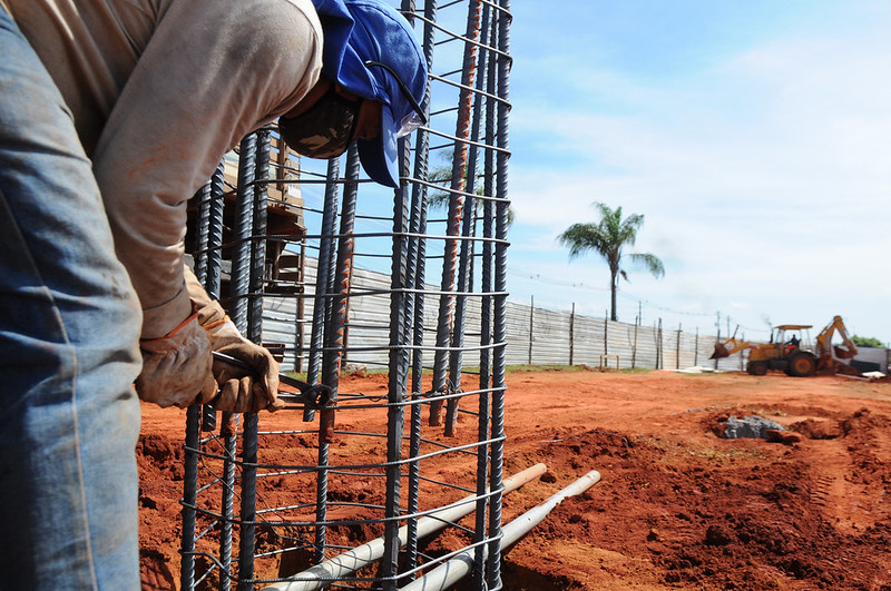 VIADUTO DO RECANTO DAS EMAS | Obras avançam com o início dos trabalhos de fundação da estrutura