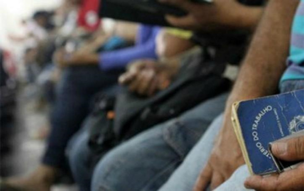 EFEITO DA PANDEMIA | Crise econômica deixa 3 milhões de desempregados no Brasil nos últimos meses