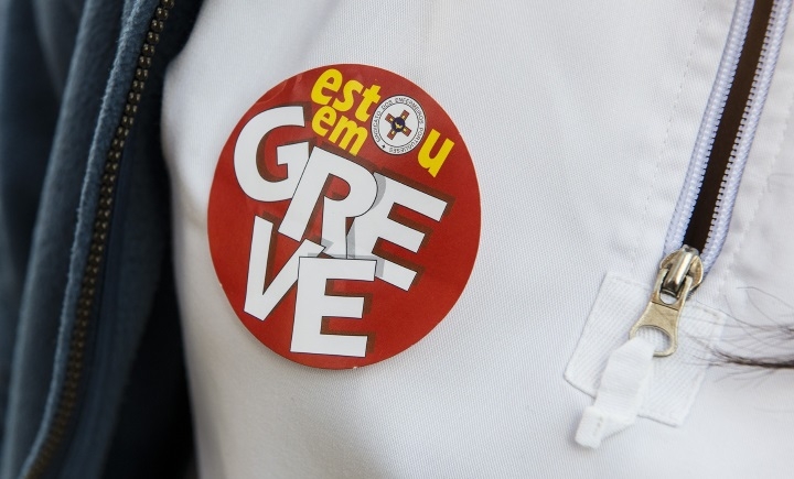 IRRESPONSABILIDADE | Já vacinados, profissionais de enfermagem ameaçam fazer greve por aumento de salário