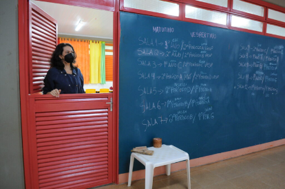 AULAS PRESENCIAIS NA REDE PÚBLICA | Governo Ibaneis divulga datas de retorno escalonado às escolas de estudantes e profissionais de ensino a partir do dia 2 de agosto