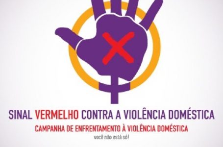 SINAL DE VERMELHO | Sec. da Mulher capacita mais de 500 voluntários