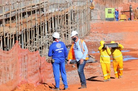 EM RITMO ACELERADO | Primeiras estruturas do Túnel de Taguatinga começam a ser montadas