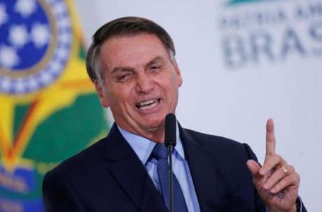 “CAGUEI PARA A CPI” | Bolsonaro diz que não vai responder carta da comissão