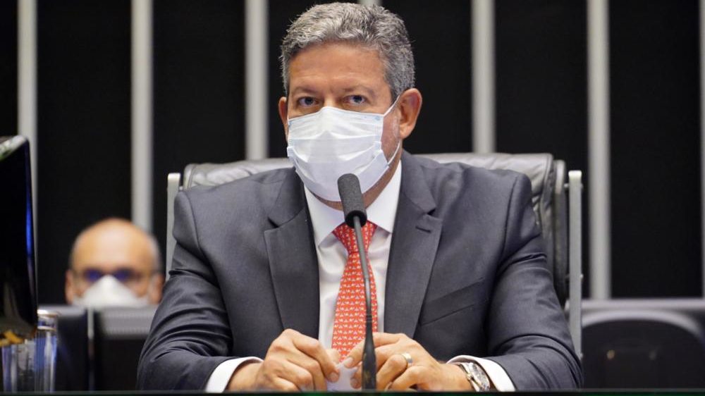 VAI ESPERAR A CPI | Arthur Lira diz que não vai analisar o superpedido de impeachment de Bolsonaro