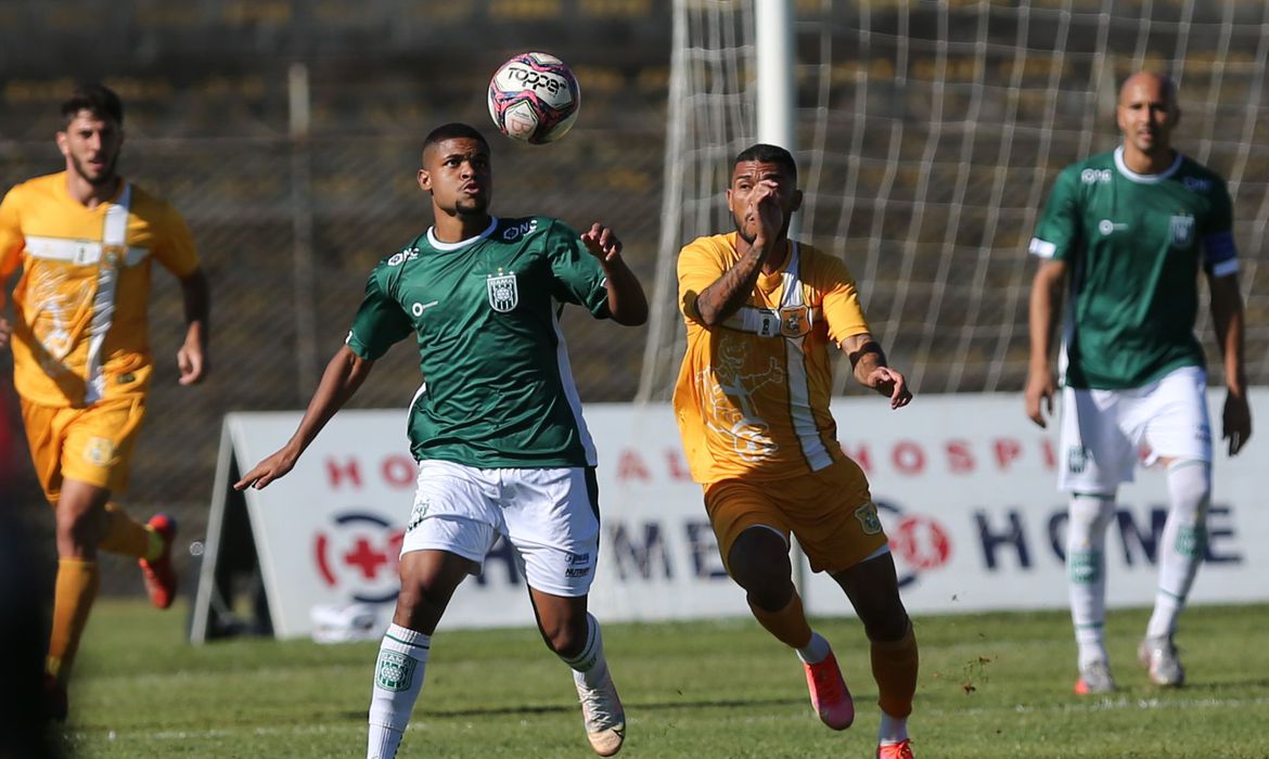 CLÁSSICO CANDANGO | Brasiliense e Gama empatam pela Série D do Brasileirão