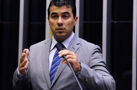 ELEIÇÕES 2022 | Luis Miranda deve deixar o DEM por não se entender com Fraga