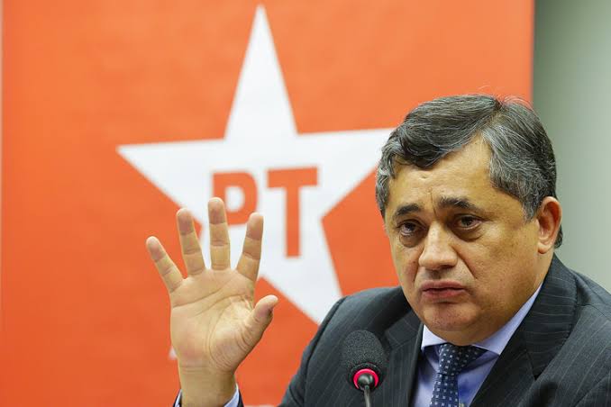 QUE SAFADEZA | Juiz livra a cara de deputado do PT que foi flagrado com dólares na cueca