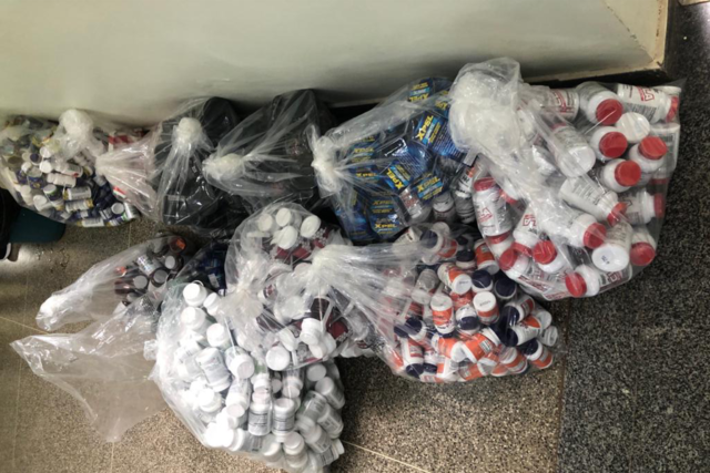 VENDA IRREGULAR | Fiscalização fecha loja de suplementos em Águas Claras e apreende 1.000 produtos sem autorização para venda