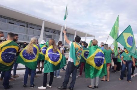 7 DE SETEMBRO | Grupos pró-Bolsonaro já estão acampados em Brasília à espera das manifestações